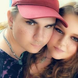 Meet your Posher, Belle